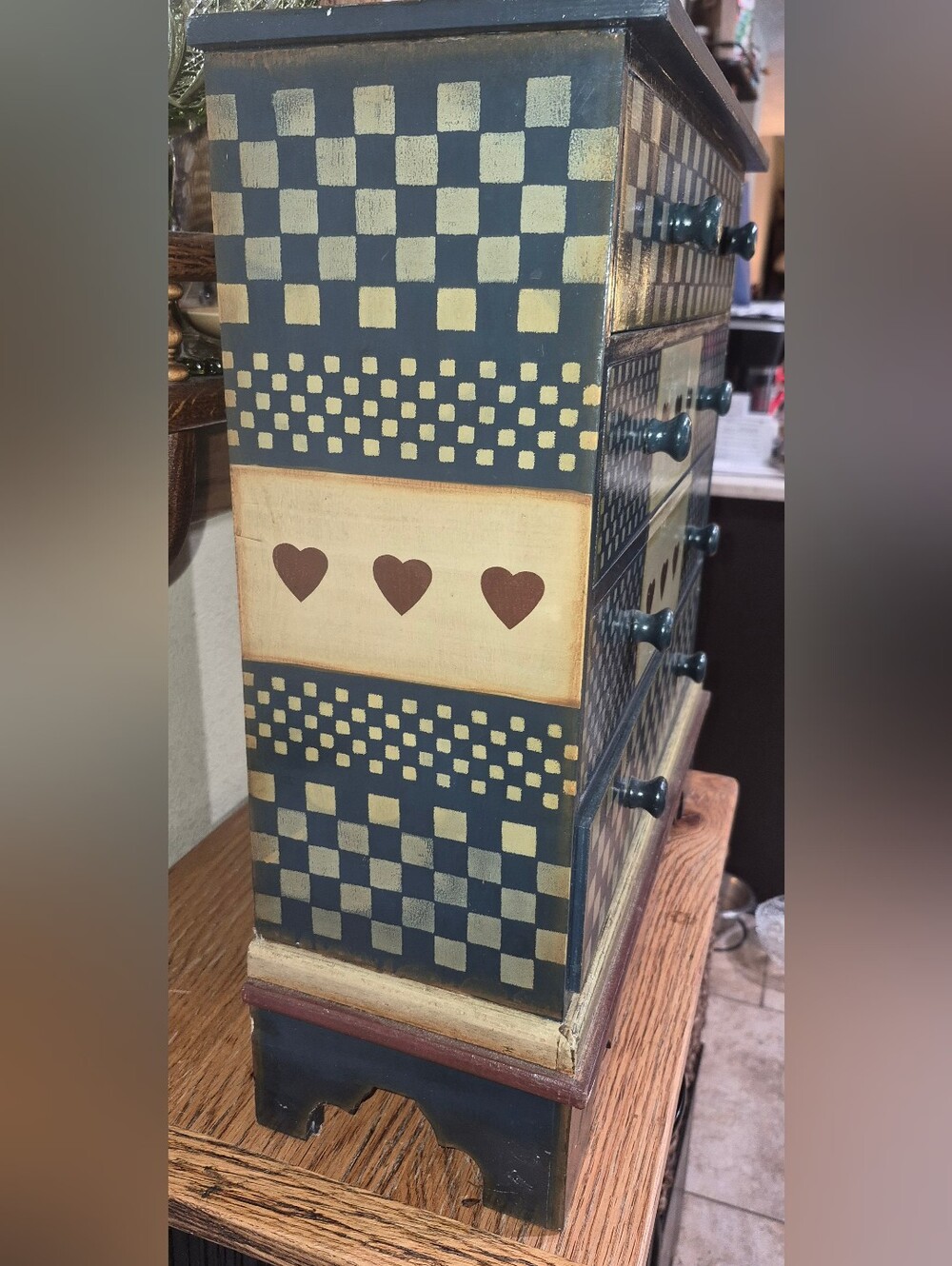 Vintage Country Folk Art Mini Chest–Hand-Painted Checkered & Heart Accent Drawer - Picture 3 of 11